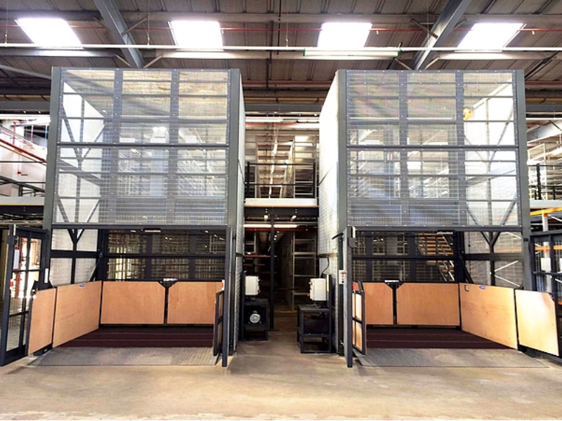 Oto Servis Lift Zemini Boyama